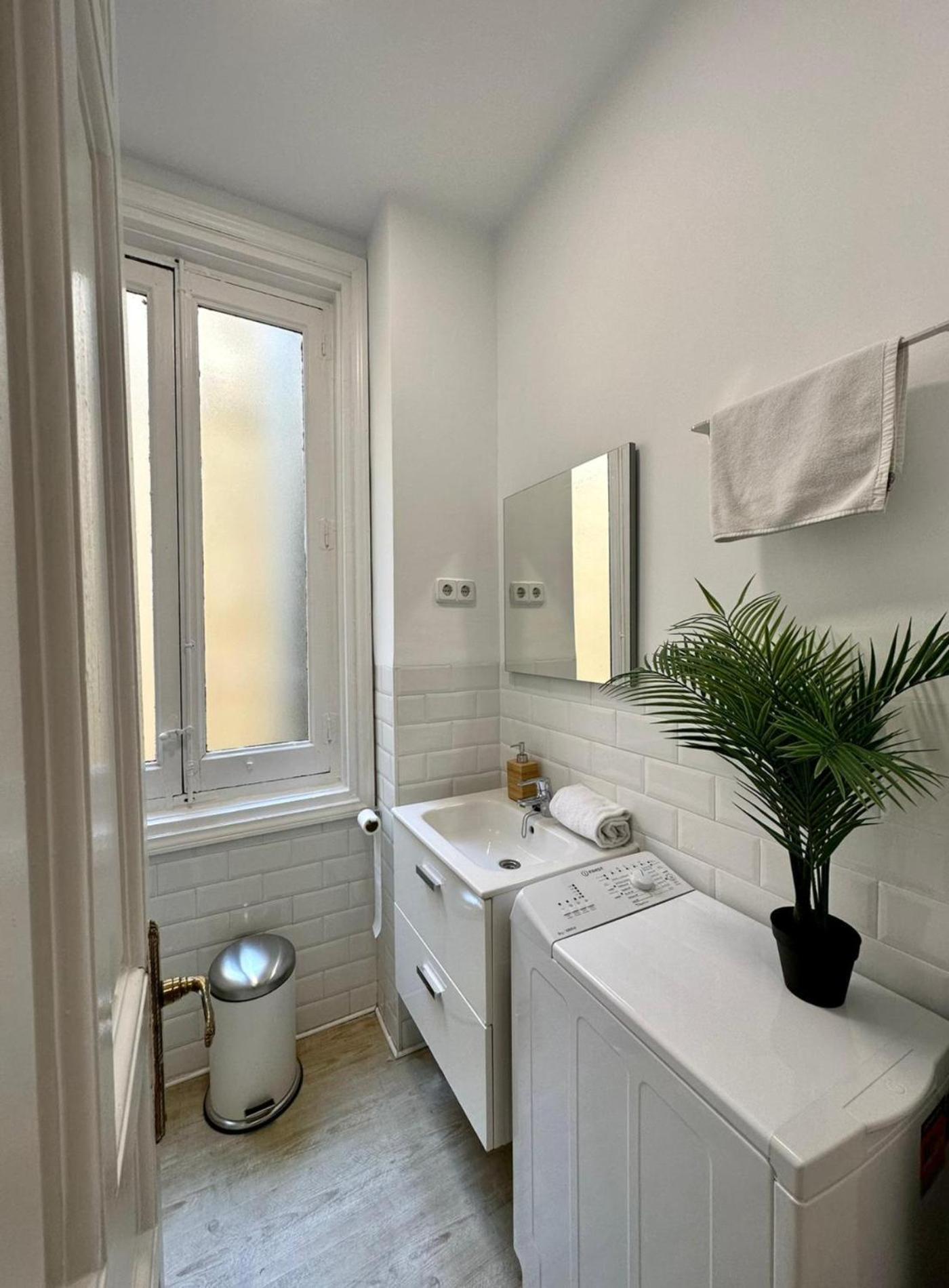 Central Loft Para 3Pax En Huertas-Cortes Madrid Buitenkant foto