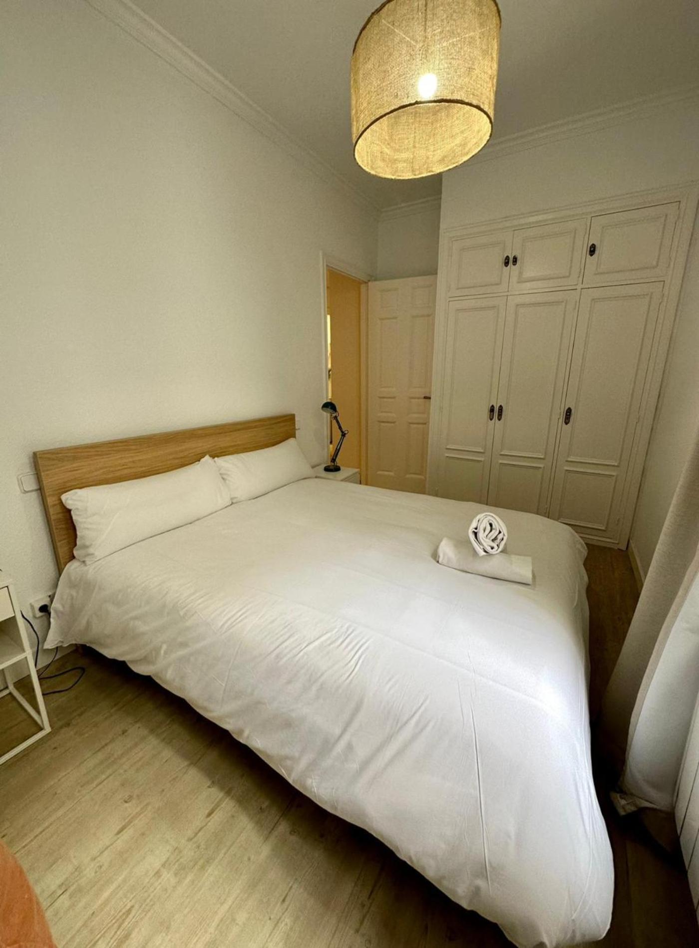 Central Loft Para 3Pax En Huertas-Cortes Madrid Buitenkant foto
